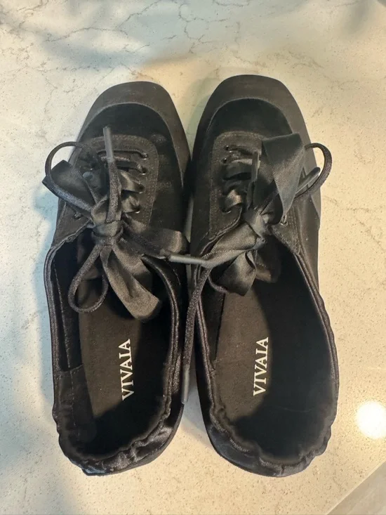 Vivaia Satin Ribbon Sneakers - Black - Picture 4 of 5